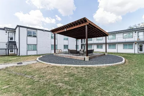 1206 E 52nd St #205, Austin, TX 78723