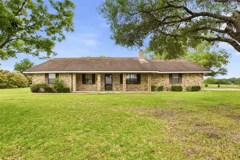 1150 County Road 209, Weimar, TX 78962