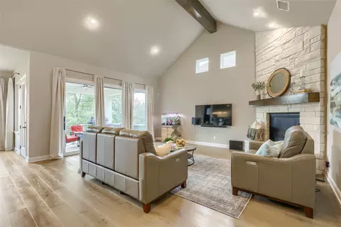 Living - 104 Eagle Pass Trl, Georgetown, TX 78628 photo 2 of 2