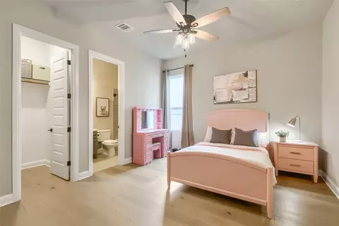 Bedroom - 104 Eagle Pass Trl, Georgetown, TX 78628 photo 2 of 5