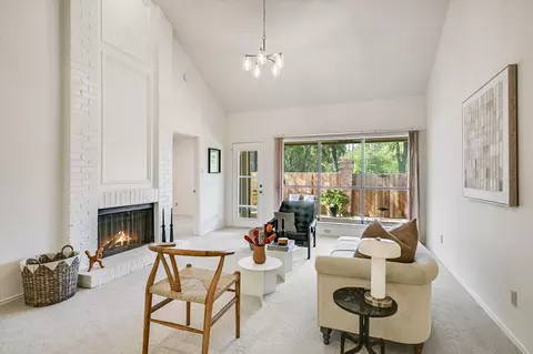 3718 Williamsburg Cir, Austin, TX 78731