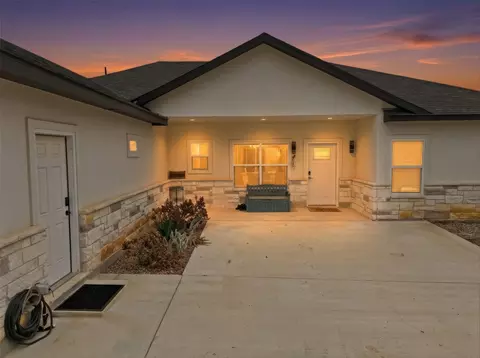 1515 Valley High Ln, Marble Falls, TX 78654