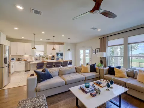 302 Danish Dr #13, Hutto, TX 78634