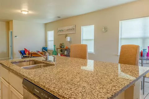 Kitchen - 7225 Ranchito Dr, Austin, TX 78744 photo 4 of 7