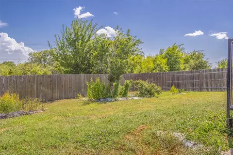 Exterior - 7225 Ranchito Dr, Austin, TX 78744 photo 7 of 11