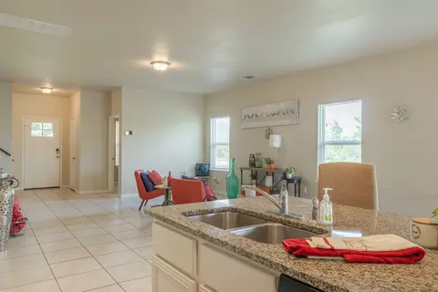 Entry Way - 7225 Ranchito Dr, Austin, TX 78744 photo 2 of 4
