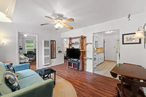 1013 Romeria Dr, Austin, TX 78757