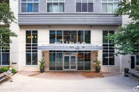 54 Rainey St #404, Austin, TX 78701