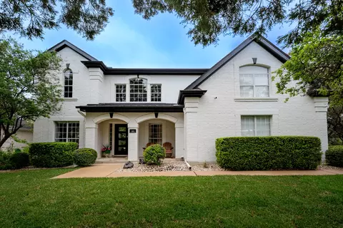 102 Hurst Creek Rd, Lakeway, TX 78734