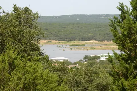 20805 Bonanza St, Lago Vista, TX 78645