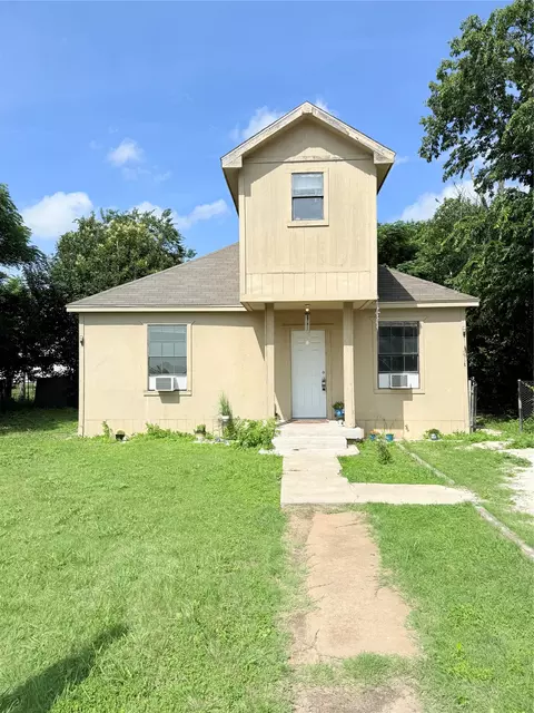 404 S Love Ave, Florence, TX 76527