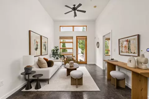 1601 E 5th St #113, Austin, TX 78702