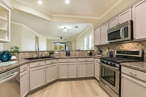 Kitchen - 215 Bonham Loop, Georgetown, TX 78633 photo 2 of 2