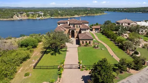 1216 Travis Bluff Way, Spicewood, TX 78669