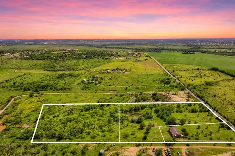 401 Graef Rd, Kyle, TX 78640