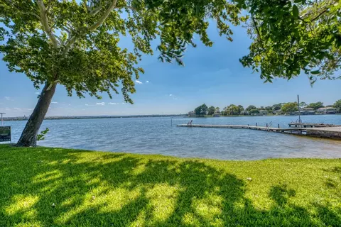 620 Deep Cove Dr, Granite Shoals, TX 78654