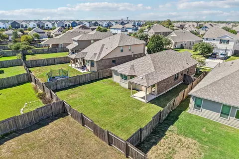 View/Area - 116 Mauldin St, Georgetown, TX 78628 photo 2 of 7