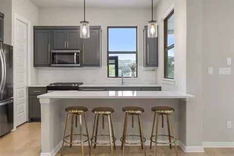 Kitchen - 2220 Normandy Vw, Leander, TX 78641 photo 6 of 6