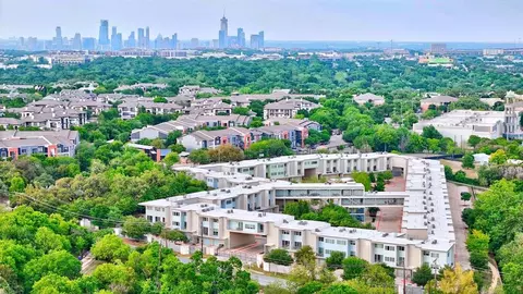 604 N Bluff Dr #128, Austin, TX 78745
