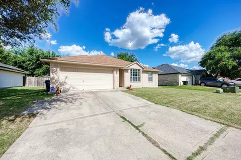 104 Edison Dr, Hutto, TX 78634