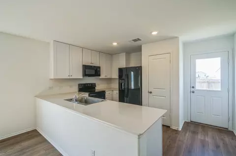 Kitchen - 505 Sergeant Murphy Rd, Jarrell, TX 76537 photo 1 of 2