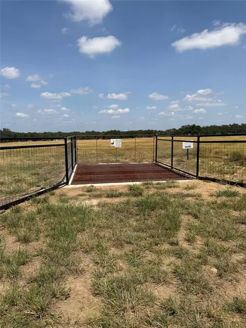 2124 Old Marble Falls Rd, Round Mountain, TX 78663