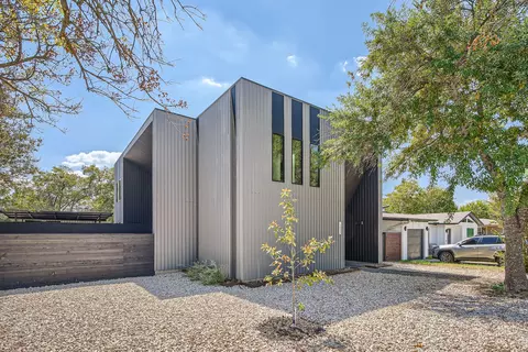 7525 Delafield Ln #A, Austin, TX 78752