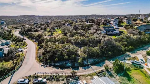 10722 Lake Park Dr, Dripping Springs, TX 78620