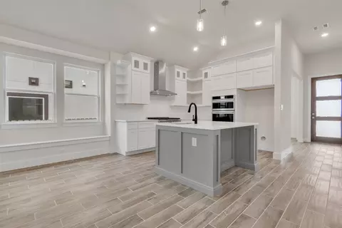 8502 Red Bottle Brush Rd, Lago Vista, TX 78645