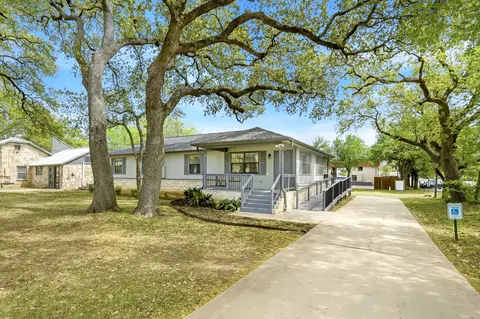 403 W Anderson Ave, Round Rock, TX 78664