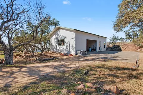 Exterior - 501 Bumpy Ridge Dr, Burnet, TX 78611 photo 5 of 8