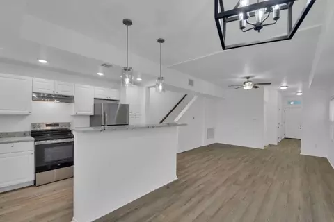 Other - 1008 E Fannin St, Luling, TX 78648 photo 3 of 5