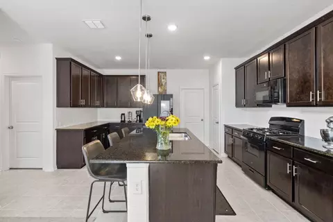 Kitchen - 189 Durian Loop, Buda, TX 78610 photo 2 of 2