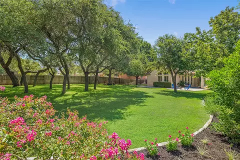 101 Monarch Ln, Austin, TX 78737