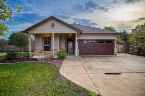 129 Haliimaile Ln, Bastrop, TX 78602