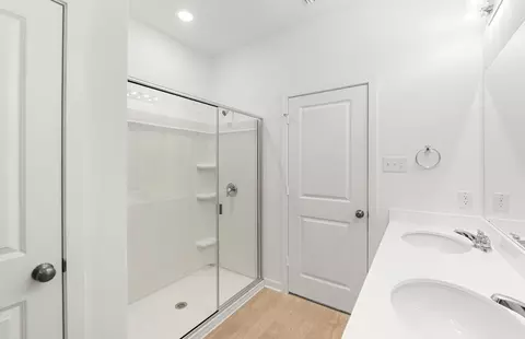 Bath - 13324 Cuchillo Path, Manor, TX 78653 photo 2 of 3