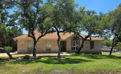 21105 Newport Cv, Lago Vista, TX 78645