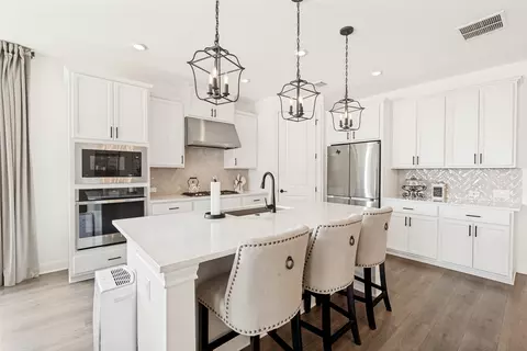 Kitchen - 409 Gridiron Cv, Leander, TX 78641 photo 3 of 3