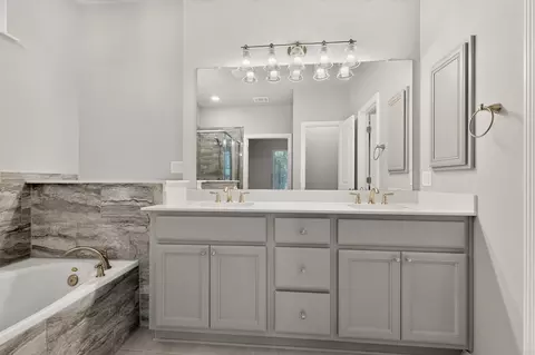 Bath - 1908 Turtle Bay Loop, Leander, TX 78641 photo 1 of 3