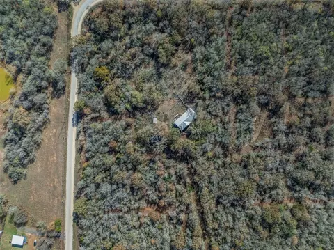 840 Bugtussle Ln, Luling, TX 78648 photo 4