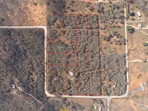 840 Bugtussle Ln, Luling, TX 78648 photo 12