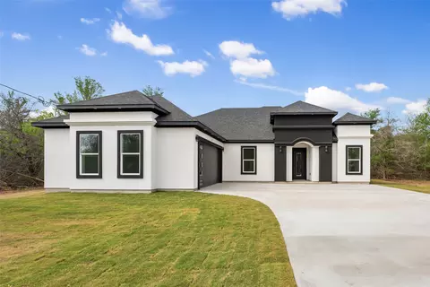 121 E Keomuku Ln, Bastrop, TX 78602