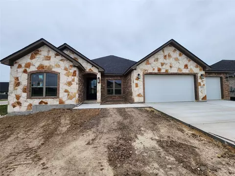 801 Golden Eagle Cv, Salado, TX 76571