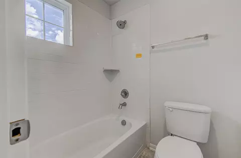Bath - 774 Cherrystone Loop, Buda, TX 78610 photo 5 of 6