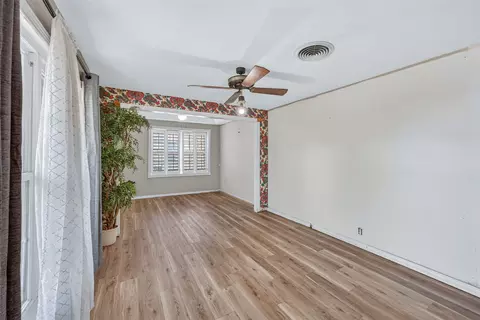 Living - 133 Hillcrest Dr, Luling, TX 78648 photo 1 of 2