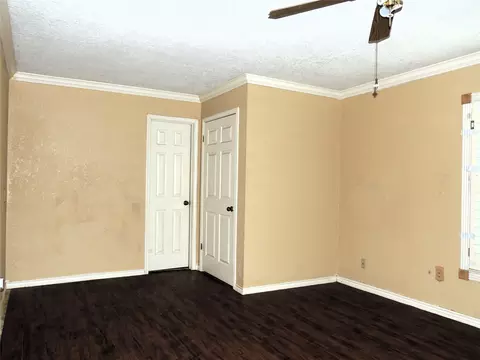 Bedroom - 133 Hillcrest Dr, Luling, TX 78648 photo 2 of 5