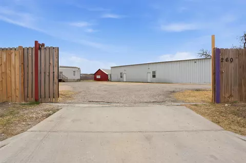 260 Ganado Dr, Kyle, TX 78640
