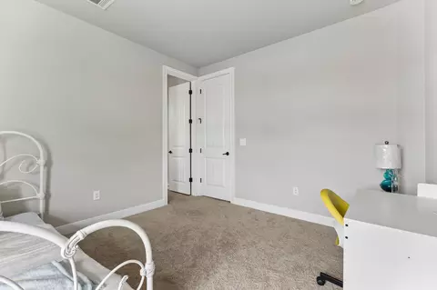 Bedroom - 106 Groesbeck Ln, Leander, TX 78641 photo 6 of 7
