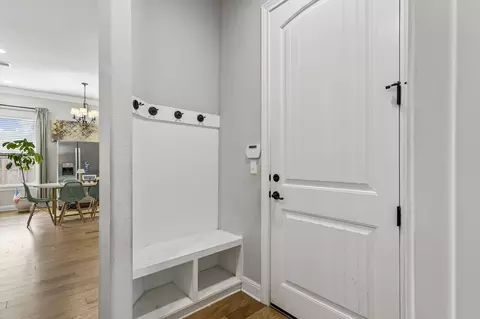 Entry Way - 106 Groesbeck Ln, Leander, TX 78641 photo 5 of 6