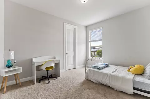 Bedroom - 106 Groesbeck Ln, Leander, TX 78641 photo 5 of 7